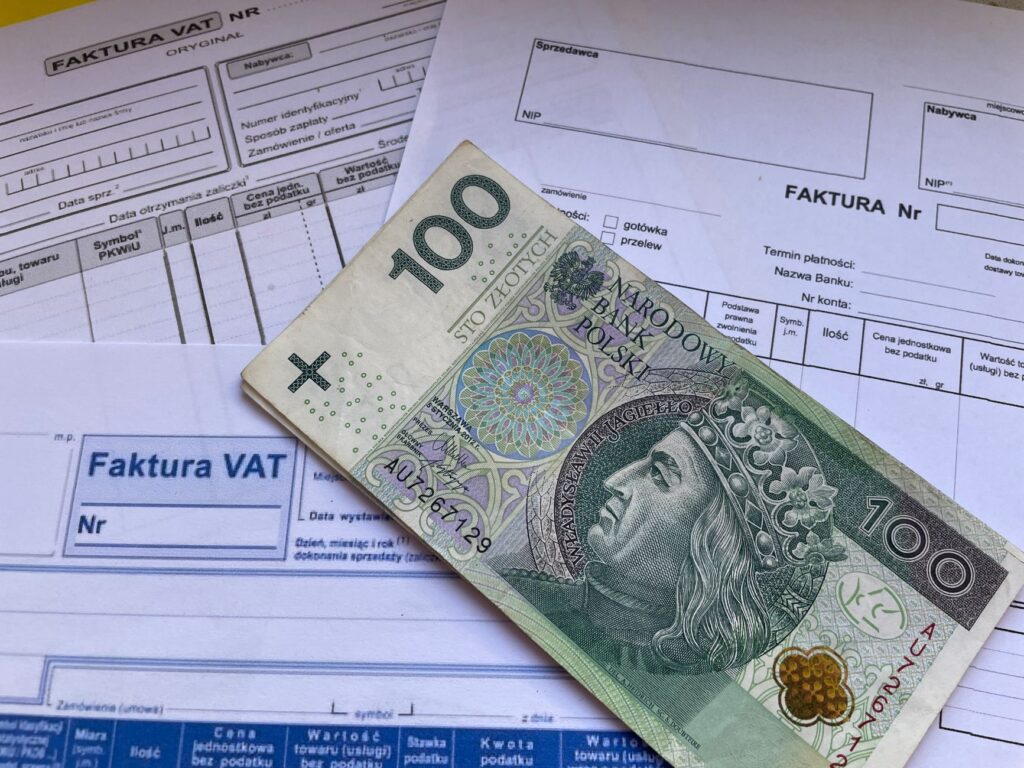 Zakup samochodu na firmę jednoosobową: amortyzacja, odliczenie VAT i formalności w wydziale komunikacji
